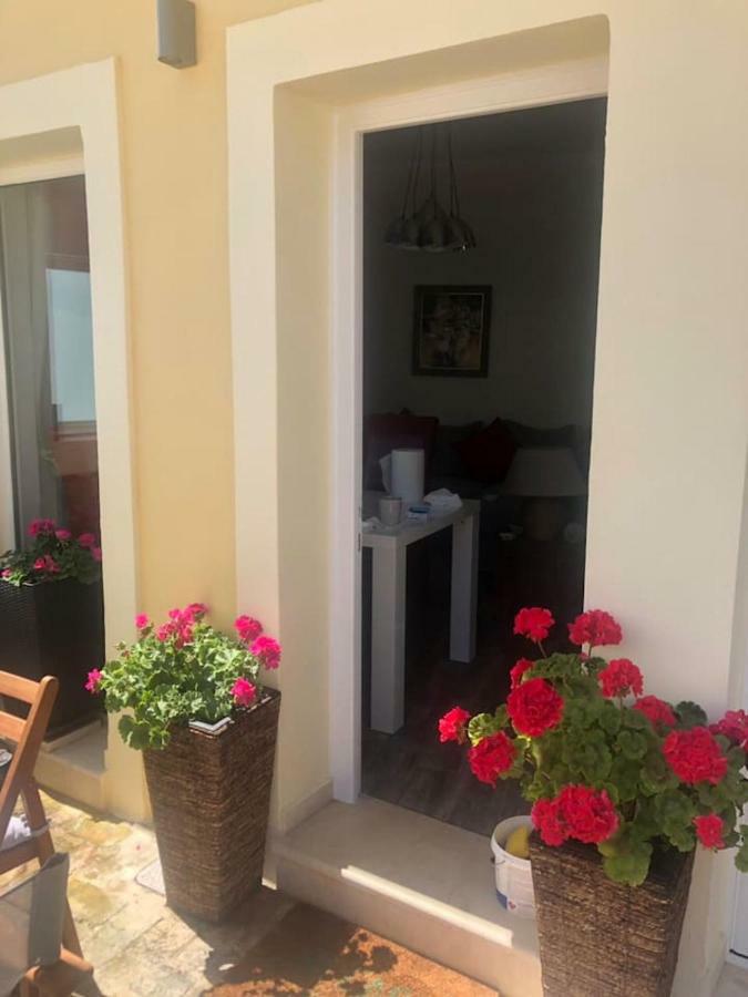 Anemomilos Jacuzzi Suite Corfu  Exterior photo