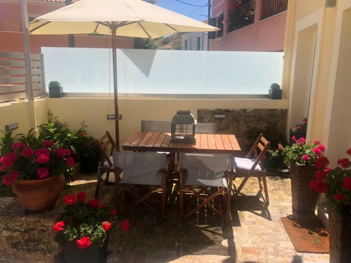 Anemomilos Jacuzzi Suite Corfu  Exterior photo