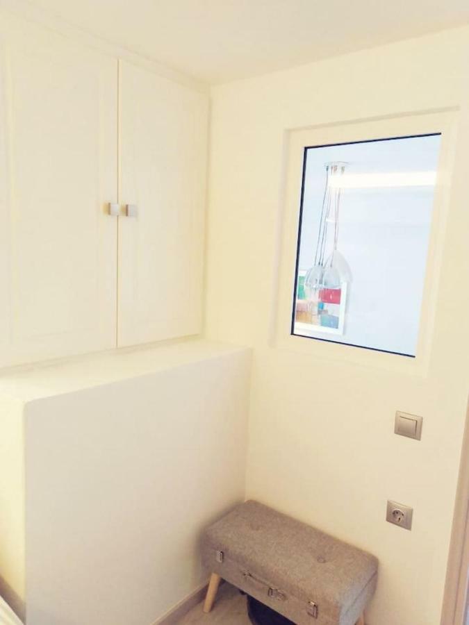 Anemomilos Jacuzzi Suite Corfu  Exterior photo
